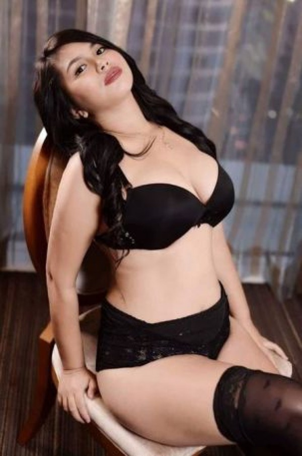 escorts Central Singapore: I HAVE PROMOS I’M A GODDESS, VERY SEXY WITH NICE TITS FOR THE NIGHTS