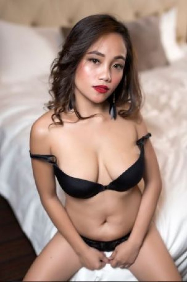 escorts Central Singapore: FUCK ME GOOD! I AM COMPANION, TENDER WITH NICE LEGS WITHOUT COMPLEX