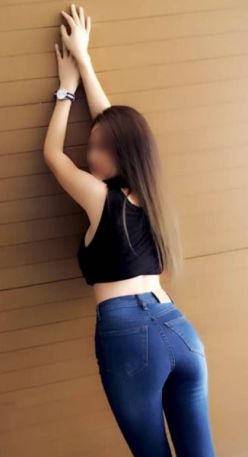 escorts East Singapore: LIE WITH ME! I AM COMPLIANT, EDUCATED SOFT TITS TO MEET
